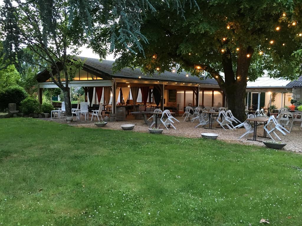 L'Art Dit Vin Saint-Aigulin Exterior photo